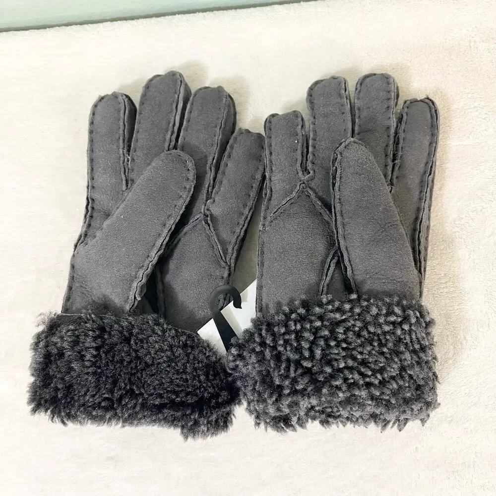 Surell Gray Shearling Lamb Sheepskin Gloves NWT size Medium